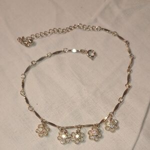 *NEW* Elegant Gold-tone Flower Anklet/Bracelet